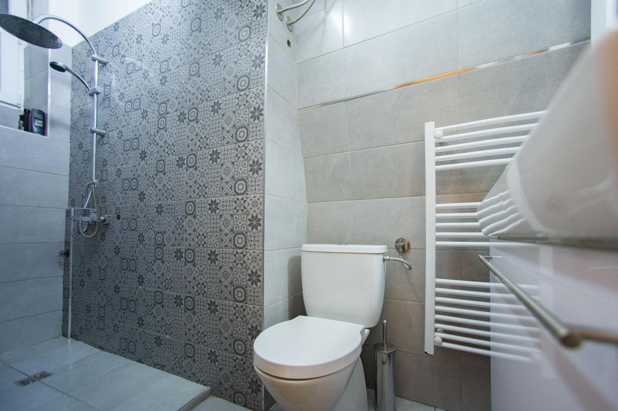 Central Charm Modern 2Br Apt-Free Parking Near Белград Экстерьер фото